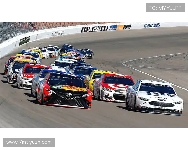 B体育线上手机版为体育迷提供一站式的赛事资讯和互动交流平台